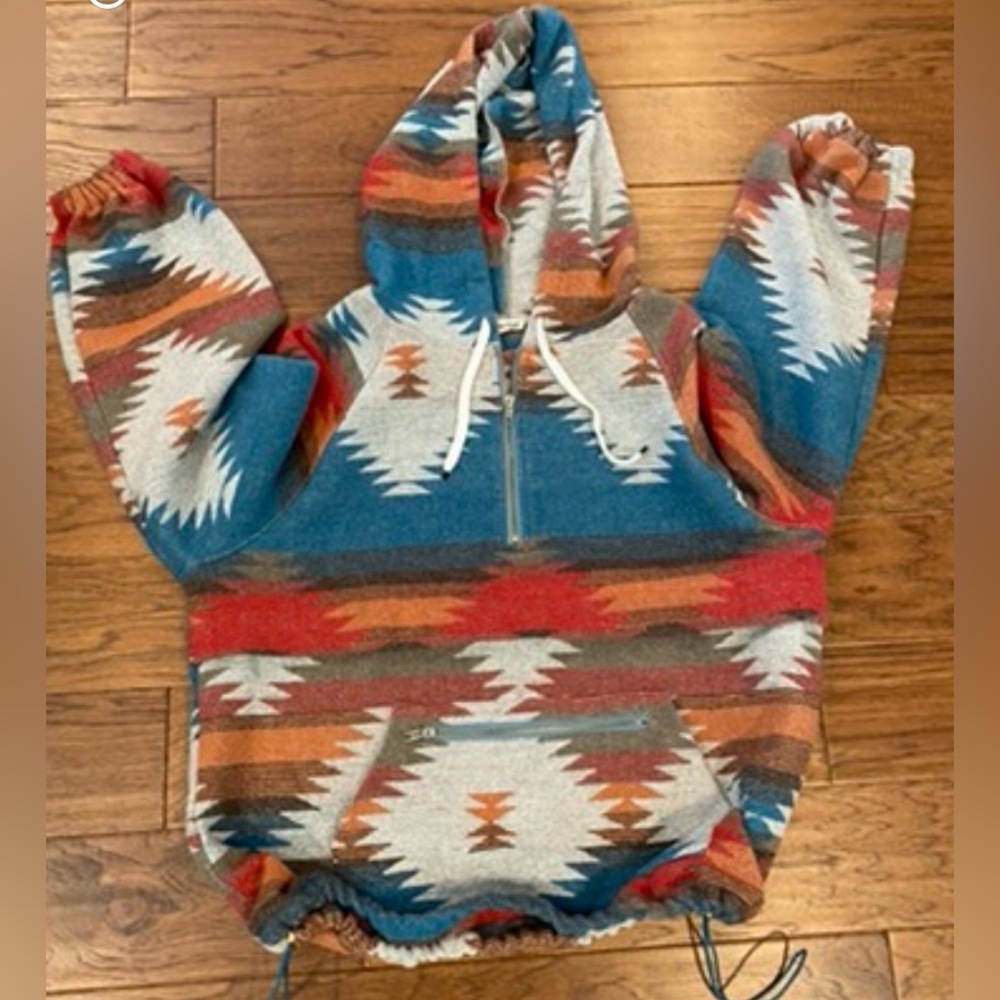 MainStrips Aztec Print Women’s Half Zip Hoodie Size Large